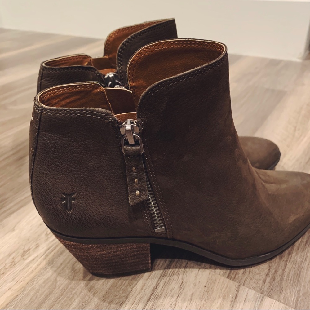 Frye Judy Zip Bootie